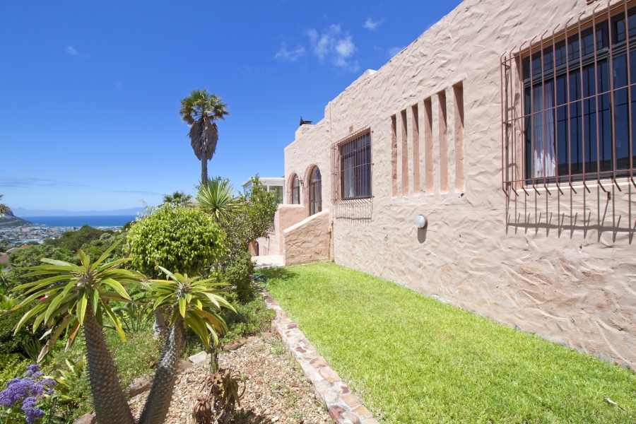 3 Bedroom Property for Sale in Fish Hoek Western Cape